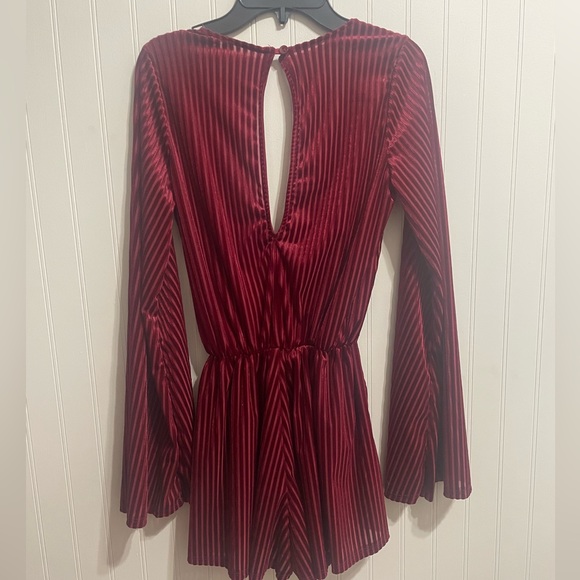 Sage burgundy Red Velvet Detail Romper | Women’s small - Picture 2 of 5